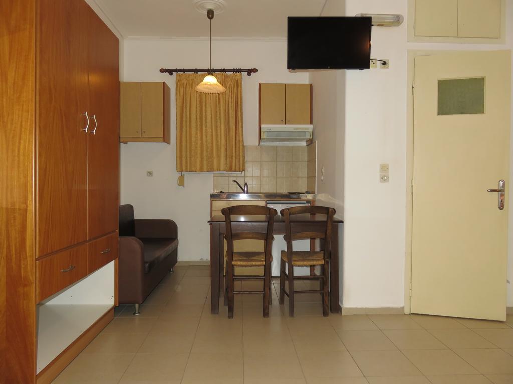 Frosso'S Apartments Kokkini Hani エクステリア 写真
